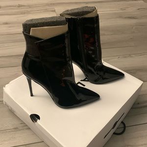 Aldo, Black patent leather boot